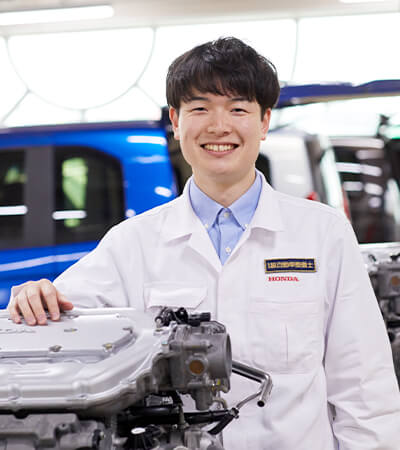 一級自動車研究開発学科 一級自動車整備士コース3,4年生　有村 大樹先生