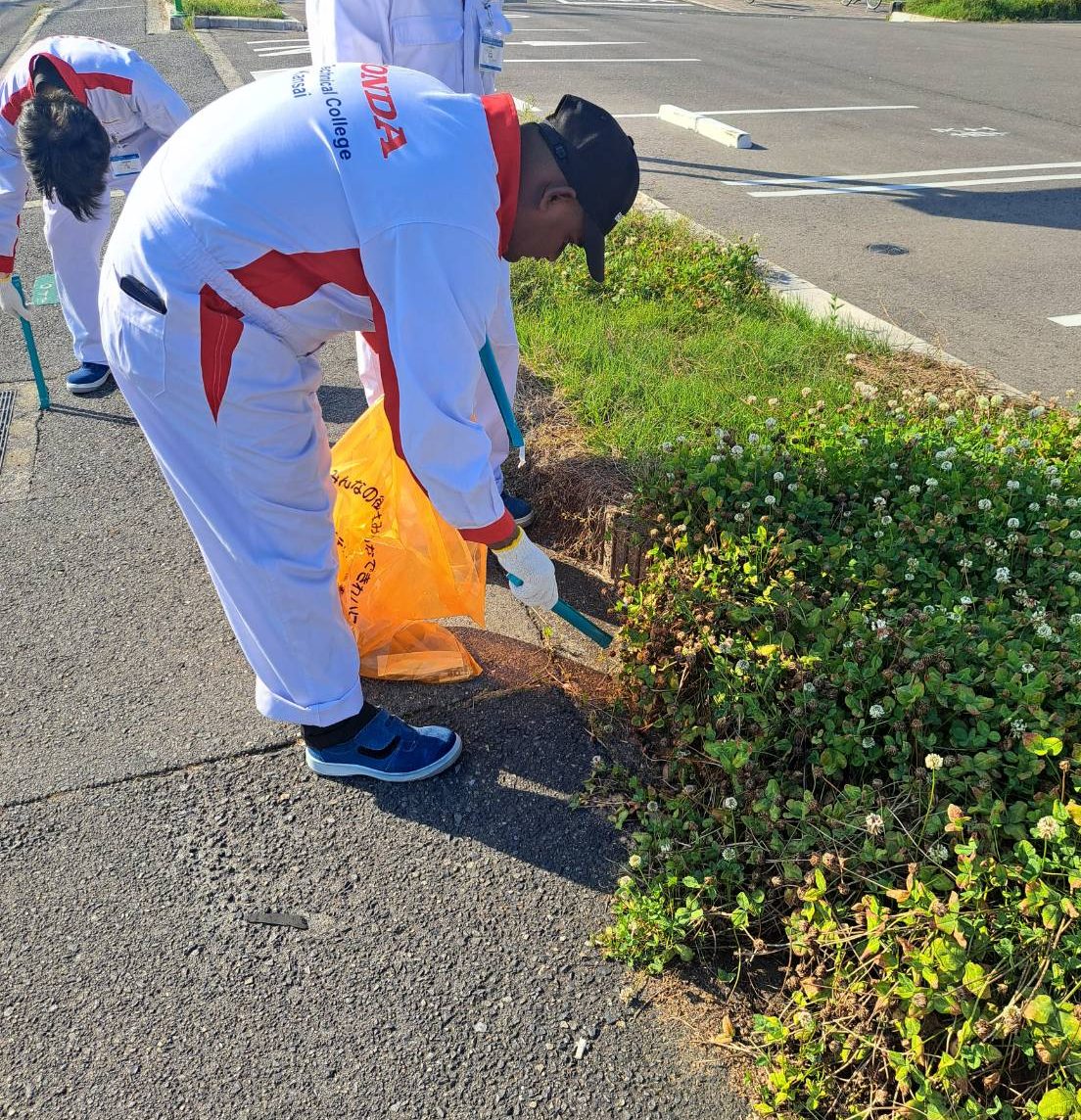 【放課後に実施!】学園周辺の地域清掃活動