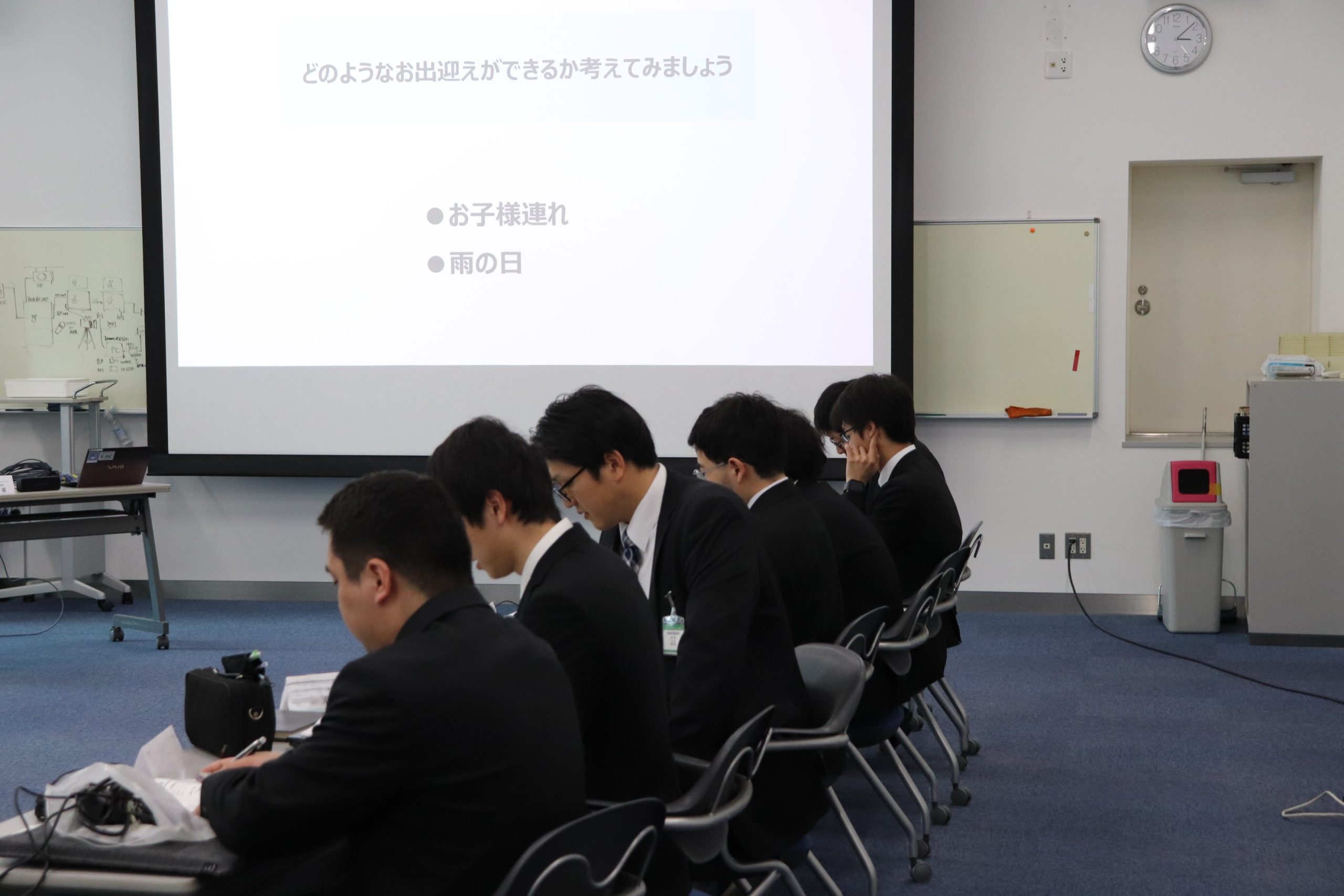 【接遇マナー研修】対象：一級自動車整備士コース４年生